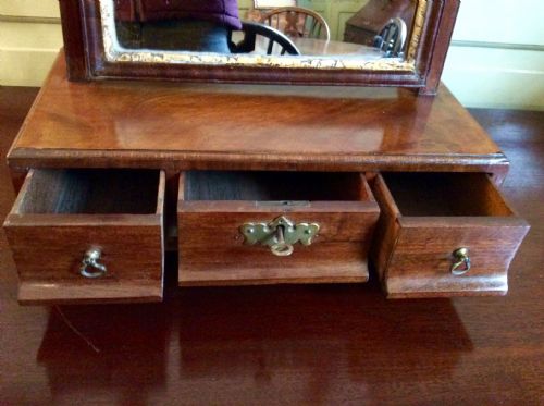 A SWEET GEORGIAN TOILET OR DRESSING MIRROR - ADDITIONAL PHOTO 2