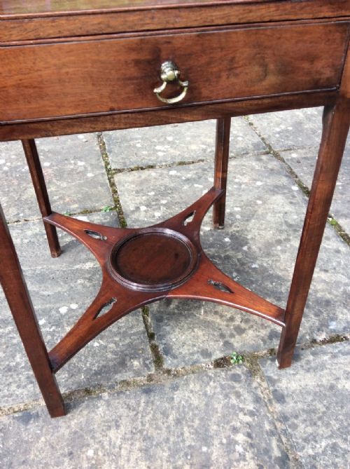 PRETTY GEORGIAN WASHSTAND - ADDITIONAL PHOTO 1