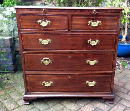 SMALL GEORGIAN MAHOGANY CHEST OF DRAWERS - ADDITIONAL PHOTO 1