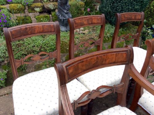A SET OF REGENCY CHAIRS COMPRISING 2 CARVER OR ARM CHAIRS AND 5 SINGLE DINING CHAIRS - ADDITIONAL PHOTO 2