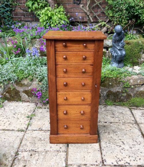 small victorian mahogany wellington chest - CATEGORY: ANTIQUE CHEST OF DRAWERS - DATED VICTORIAN