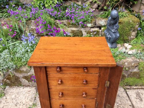 SMALL VICTORIAN MAHOGANY WELLINGTON CHEST - ADDITIONAL PHOTO 4