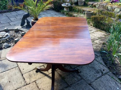 REGENCY MAHOGANY PEDESTAL DINING TABLE - ADDITIONAL PHOTO 4