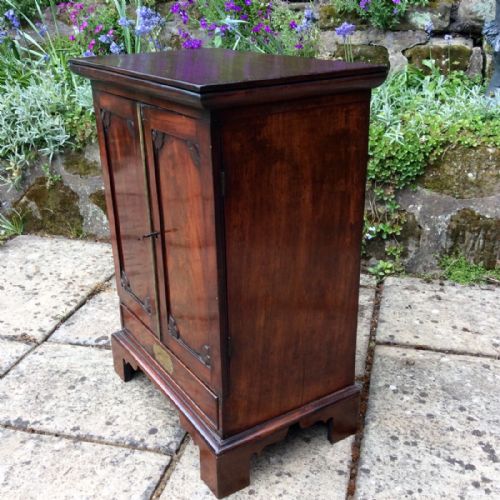 SMALL MAHOGANY CAMPAIGN FOLIO CUPBOARD - ADDITIONAL PHOTO 3