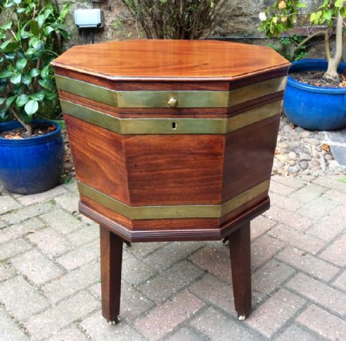 georgian wine cooler with original interior - CATEGORY: ANTIQUE MISCELLANEOUS - DATED GEORGIAN