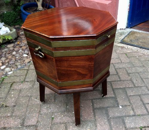 GEORGIAN WINE COOLER WITH ORIGINAL INTERIOR - ADDITIONAL PHOTO 5