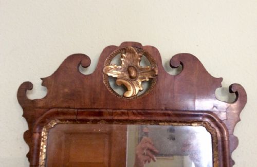 GEORGIAN WALNUT FRET FRAME MIRROR OF GOOD SIZE - ADDITIONAL PHOTO 2