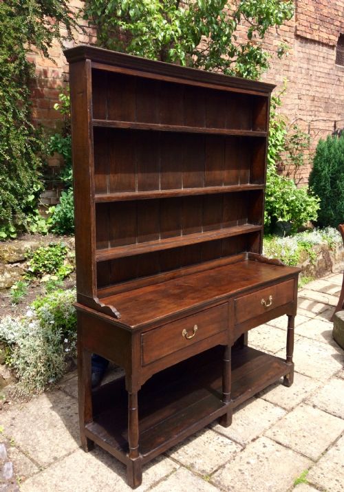 a small oak dresser - CATEGORY: ANTIQUE DRESSERS - DATED GEORGIAN