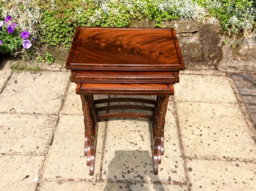 nest of 3 mahogany tables - CATEGORY: ANTIQUE TABLES - DATED 1930