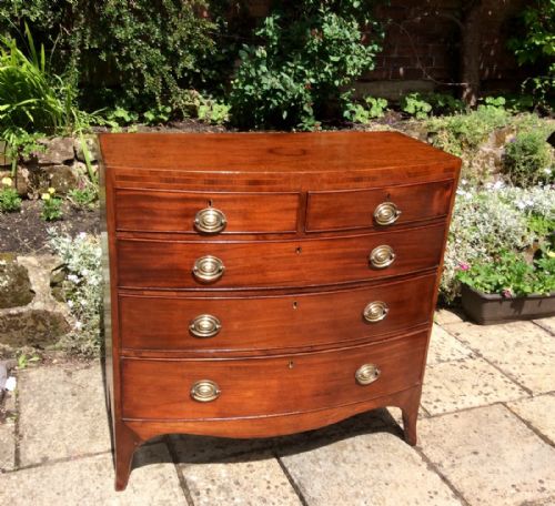 LOVELY BOW FRONT MAHOGANY CHEST OF DRAWERS - ADDITIONAL PHOTO 5