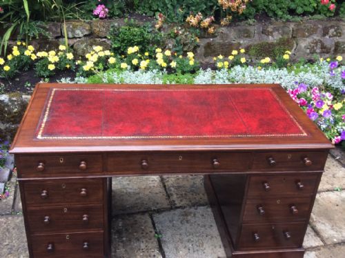 MAHOGANY PEDESTAL DESK - ADDITIONAL PHOTO 3