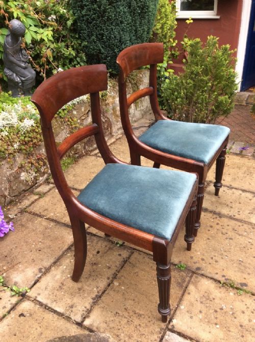 A PAIR OF LATE REGENCY CHAIRS - ADDITIONAL PHOTO 2