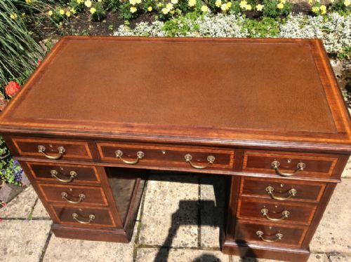 MAPLE AND CO PEDESTAL DESK - ADDITIONAL PHOTO 2