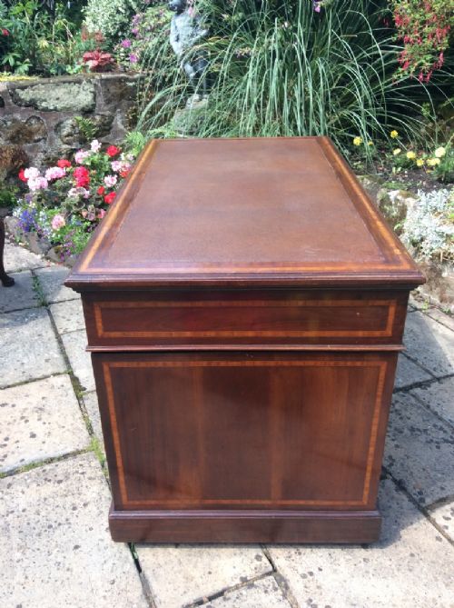 MAPLE AND CO PEDESTAL DESK - ADDITIONAL PHOTO 5