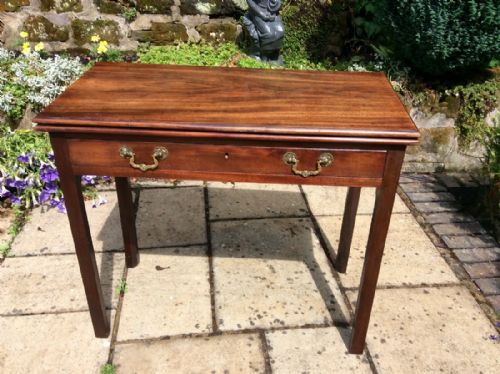 georgian side table or tea table - CATEGORY: ANTIQUE TABLES - DATED GEORGIAN