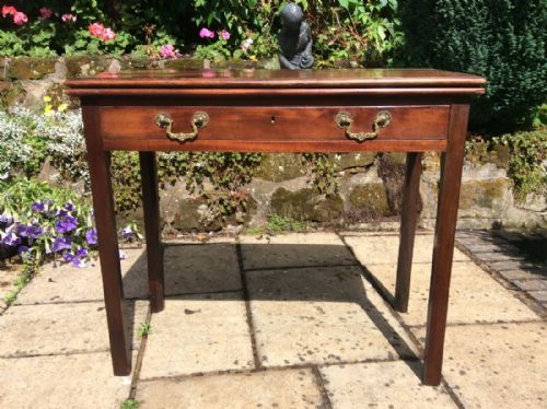 GEORGIAN SIDE TABLE OR TEA TABLE - ADDITIONAL PHOTO 1