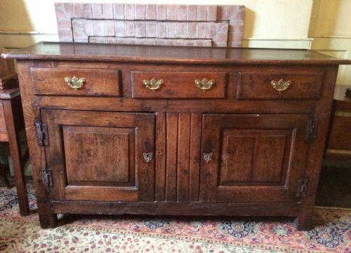 georgian oak dresser base - CATEGORY: ANTIQUE SIDEBOARDS - DATED 1800