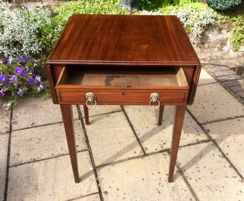 PRETTY SIDE TABLE OR SMALL SOFA TABLE - ADDITIONAL PHOTO 5