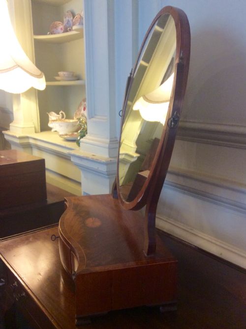 GEORGIAN MAHOGANY DRESSING TABLE MIRROR - ADDITIONAL PHOTO 3