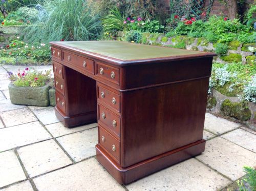 SUPER QUALITY VICTORIAN MAHOGANY PEDESTAL DESK - ADDITIONAL PHOTO 4