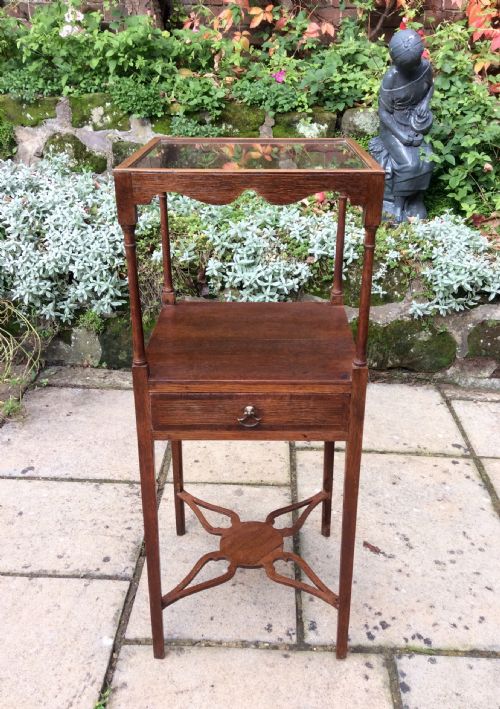 georgian oak bedside washstand - CATEGORY: ANTIQUE FURNITURE - DATED GEORGIAN