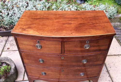 SMALL REGENCY BOW FRONT CHEST OF DRAWERS - ADDITIONAL PHOTO 1