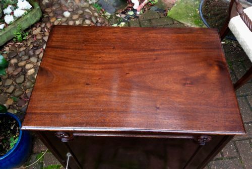 A VERY USEFUL VICTORIAN MAHOGANY CUPBOARD - ADDITIONAL PHOTO 2