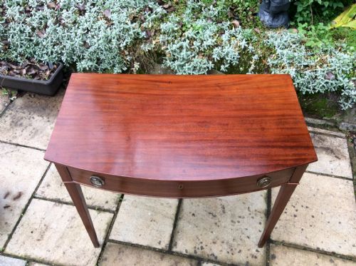 GEORGIAN MAHOGANY BOW FRONT SIDE TABLE - ADDITIONAL PHOTO 1