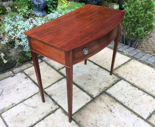 GEORGIAN MAHOGANY BOW FRONT SIDE TABLE - ADDITIONAL PHOTO 3