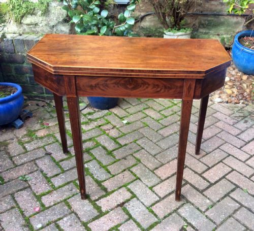 georgian mahogany tea table - CATEGORY: ANTIQUE TABLES - DATED 18TH CENTURY