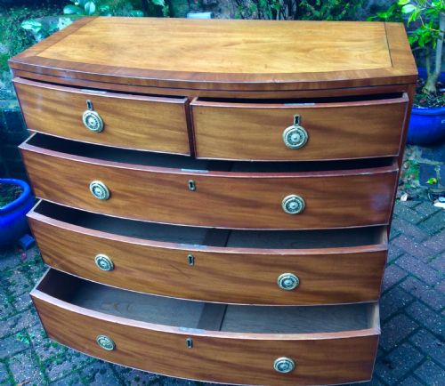 REGENCY BOW FRONT MAHOGANY CHEST OF DRAWERS - ADDITIONAL PHOTO 4