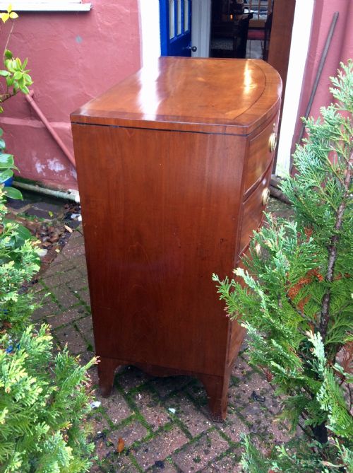 REGENCY BOW FRONT MAHOGANY CHEST OF DRAWERS - ADDITIONAL PHOTO 5