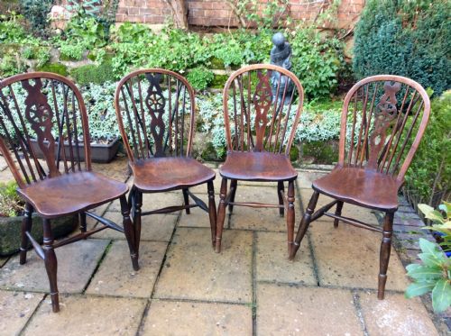 FOUR WINDSOR WHEELBACK CHAIRS - ADDITIONAL PHOTO 3
