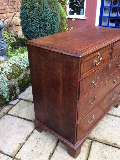 EARLY GEORGIAN OAK CHEST OF DRAWERS - ADDITIONAL PHOTO 4