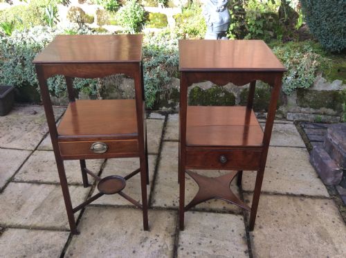 GEORGIAN MAHOGANY BEDSIDE TABLE - ADDITIONAL PHOTO 4