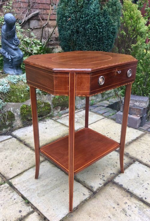 SMALL INLAID LAMP OCCASIONAL TABLE - ADDITIONAL PHOTO 4