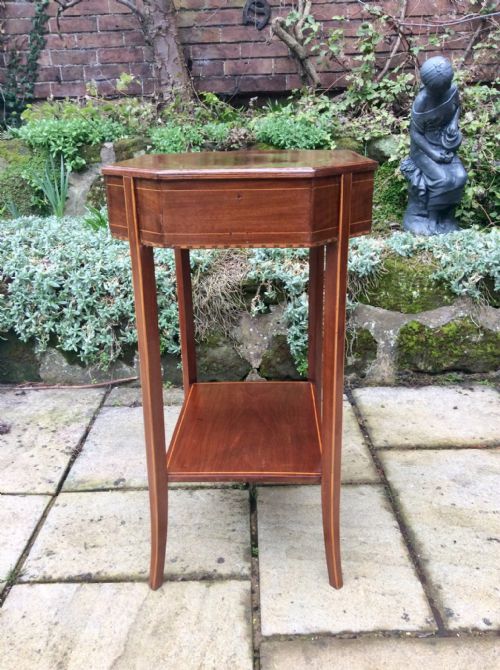 SMALL INLAID LAMP OCCASIONAL TABLE - ADDITIONAL PHOTO 5