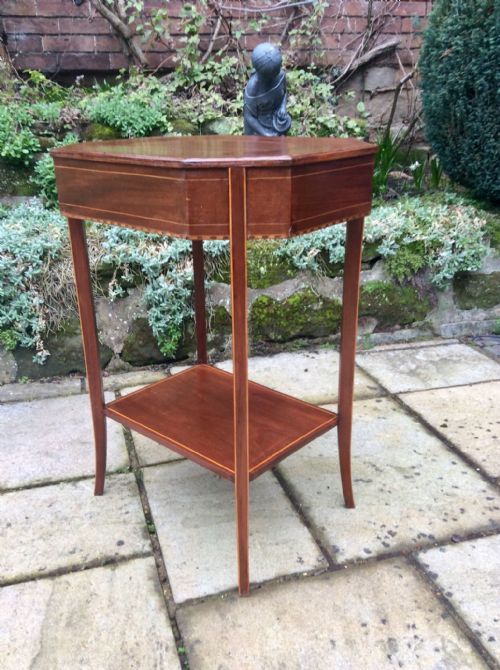 SMALL INLAID LAMP OCCASIONAL TABLE - ADDITIONAL PHOTO 6