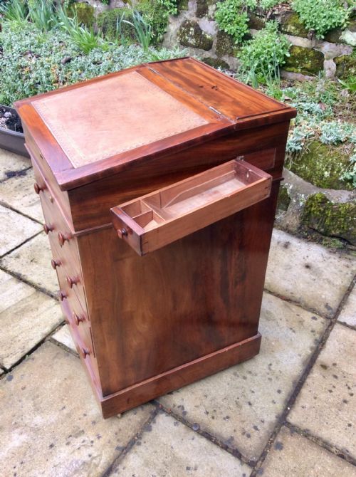 REGENCY MAHOGANY DAVENPORT - ADDITIONAL PHOTO 3