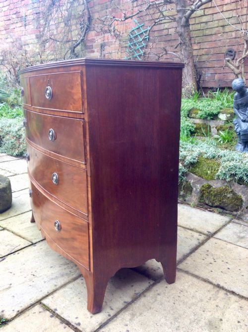 MAHOGANY BOW FRONTED CHEST OF DRAWERS - ADDITIONAL PHOTO 5