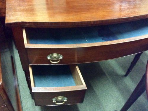 MAHOGANY BOW FRONT DRESSING TABLE - ADDITIONAL PHOTO 4