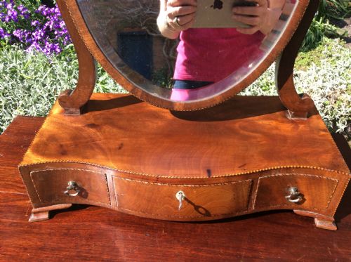 GEORGIAN SERPENTINE DRESSING TOILET MIRROR - ADDITIONAL PHOTO 2