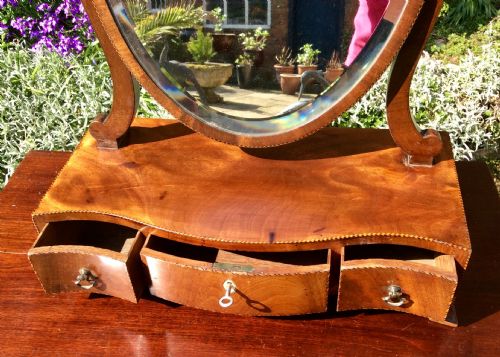 GEORGIAN SERPENTINE DRESSING TOILET MIRROR - ADDITIONAL PHOTO 3