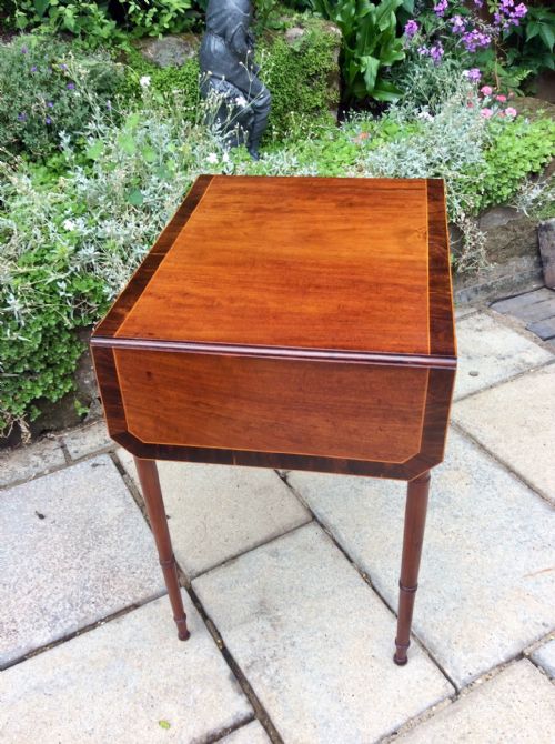SMALL REGENCY SIDE SOFA TABLE - ADDITIONAL PHOTO 3