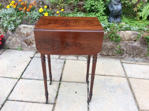REGENCY PEMBROKE WORKTABLE - ADDITIONAL PHOTO 3