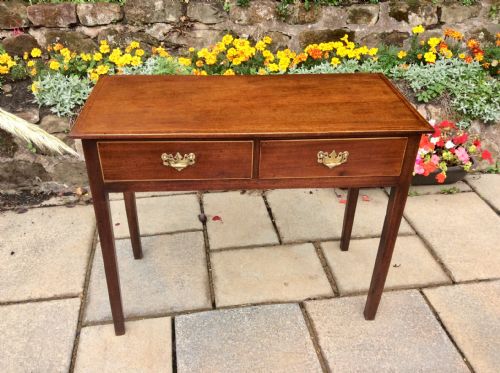 georgian mahogany side table - CATEGORY: ANTIQUE TABLES - DATED GEORGIAN