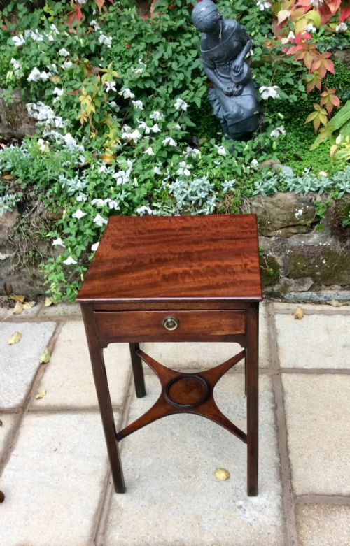 small mahogany table with drawer - CATEGORY: ANTIQUE TABLES - DATED 1800