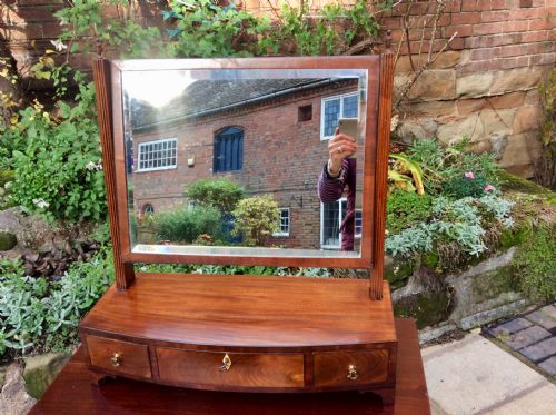 toilet or dressing mirror - CATEGORY: ANTIQUE MIRRORS - DATED 1800