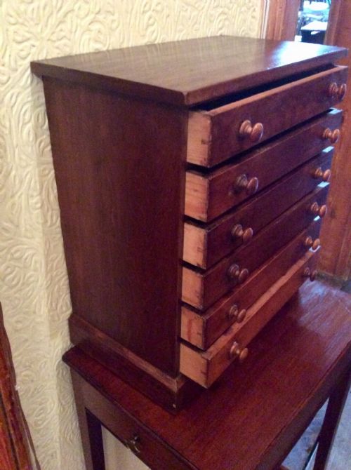 MINIATURE COLLECTORS CHEST OF DRAWERS - ADDITIONAL PHOTO 4