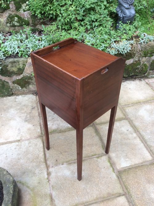 MAHOGANY POT CUPBOARD BEDSIDE TABLE - ADDITIONAL PHOTO 5